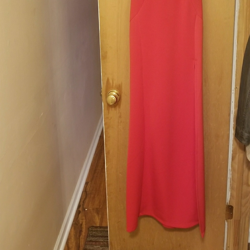 Dress - Picture 3 of 3